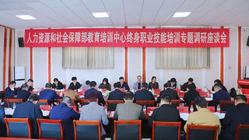 叉车培训：入门条件与费用解析