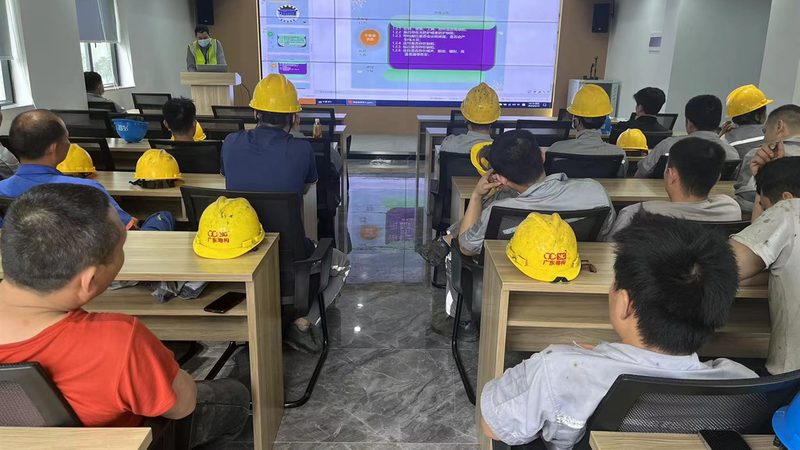 企业培训与拓展培训：价格背后的价值考量**
