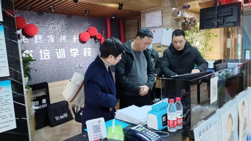 成都技能培训设备直销公司：揭秘行业选择与选购要点
